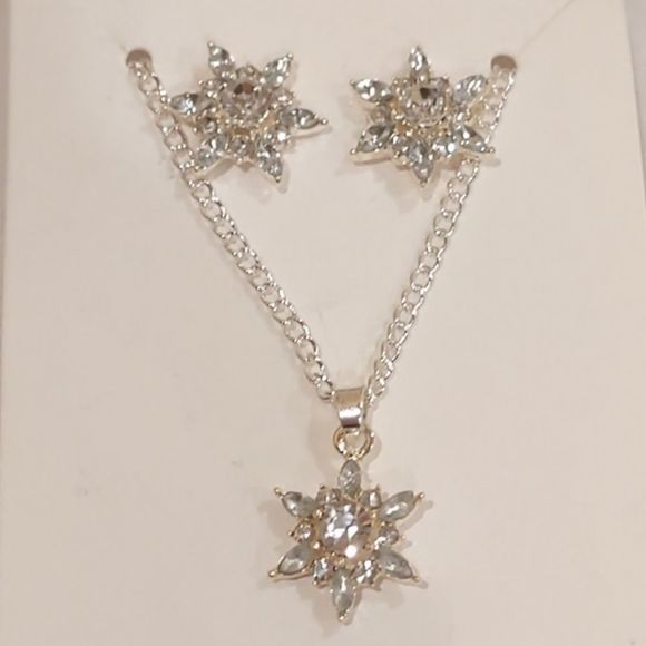 Starburst Set Pendant Necklace Stud Earrings - Picture 1 of 6